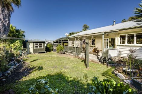 Photo of property in 47 Shakespeare Road, Bluff Hill, Napier, 4110