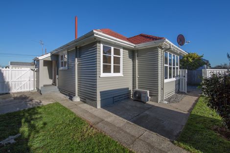 Photo of property in 182 Langdons Road, Northcote, Christchurch, 8052