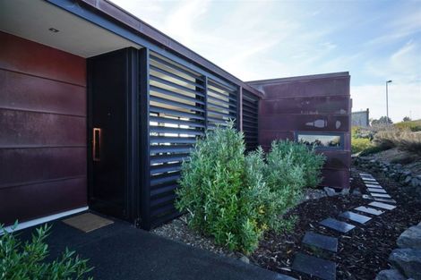 Photo of property in 1 Clearview Lane, Mount Pleasant, Christchurch, 8081