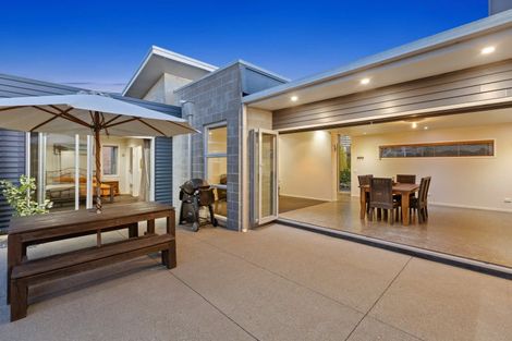 Photo of property in 61 Karamea Street, Whalers Gate, New Plymouth, 4310