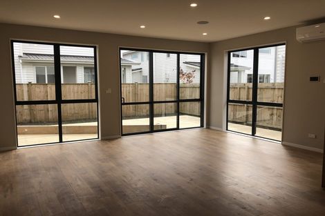 Photo of property in 8 Turret Lane, Hobsonville, Auckland, 0616