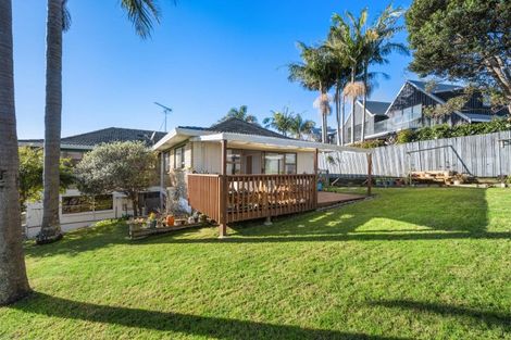 Photo of property in 15 Pigeon Mountain Road, Half Moon Bay, Auckland, 2012