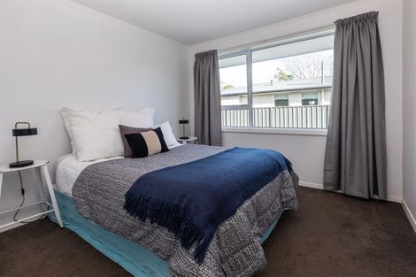 Photo of property in 19 Camelia Place, Islington, Christchurch, 8042