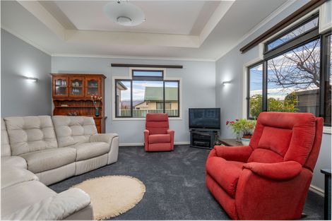 Photo of property in 6 Spruce Close, Alexandra, 9320