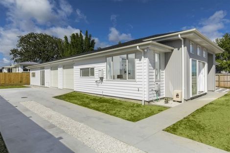 Photo of property in 18 Raymond Grace Avenue, Huapai, Kumeu, 0810
