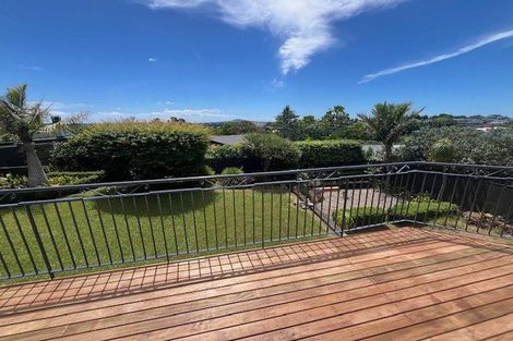 Photo of property in 3 Copperfield Terrace, Mellons Bay, Auckland, 2014