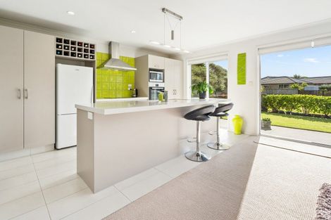 Photo of property in 20 Stace Hopper Drive, One Tree Point, 0118