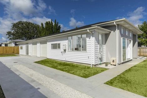 Photo of property in 18 Raymond Grace Avenue, Huapai, Kumeu, 0810
