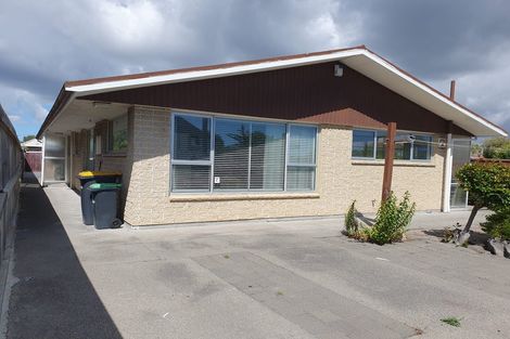 Photo of property in 1/77 Memorial Avenue, Ilam, Christchurch, 8053