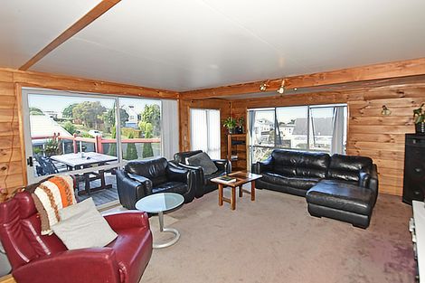 Photo of property in 9 Hinemoa Place, Snells Beach, 0920