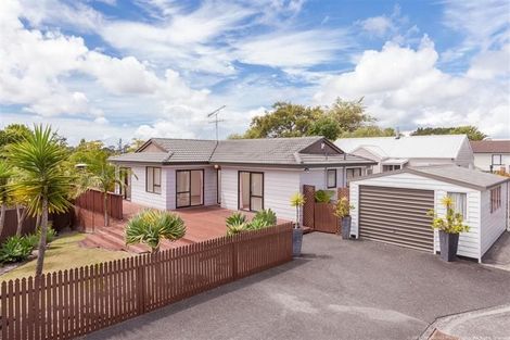 Photo of property in 63 Hassan Drive, Massey, Auckland, 0614