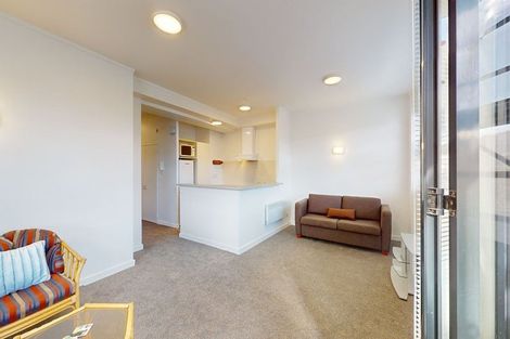 Photo of property in 17 Kent Terrace - Kent Apartments, 3f/16 Kent Terrace, Mount Victoria, Wellington, 6011