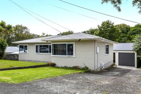 Photo of property in 32 Elizabeth Place, Ferndale, New Plymouth, 4310
