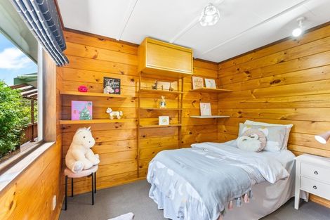 Photo of property in 25 Gentian Street, Timberlea, Upper Hutt, 5018