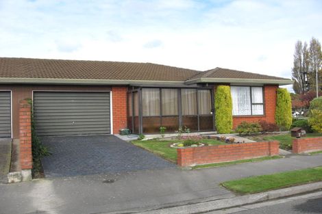 Photo of property in 2/161 Northcote Road, Northcote, Christchurch, 8052