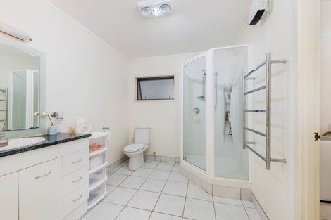 Photo of property in 1028 East Coast Road, Fairview Heights, Auckland, 0630