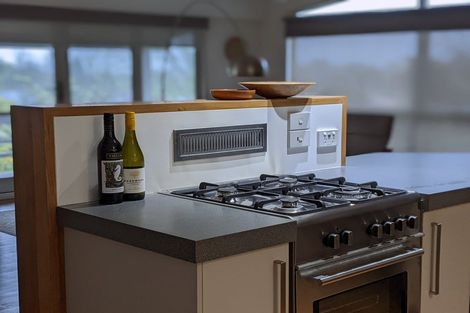 Photo of property in 61 Seddon Crescent, Whataupoko, Gisborne, 4010