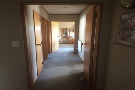 Photo of property in 7 Irwell Street, Island Bay, Wellington, 6023