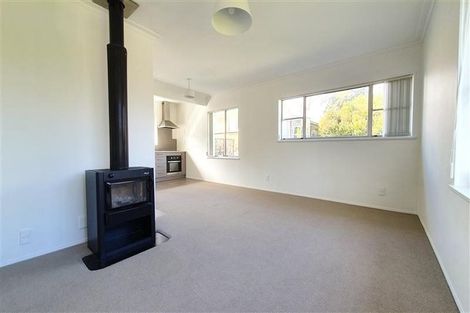 Photo of property in 2/44 Moore Street, Hillcrest, Auckland, 0627
