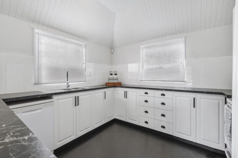 Photo of property in 22 Sunvale Terrace, Cashmere, Christchurch, 8022