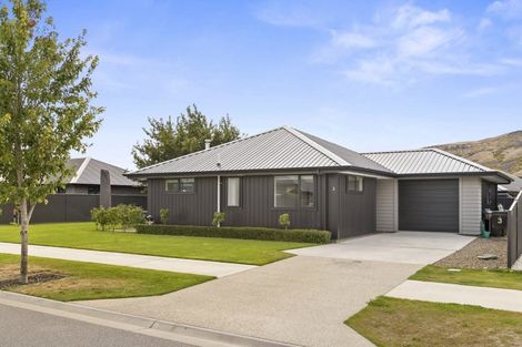 Photo of property in 3 Searle Drive, Cromwell, 9310
