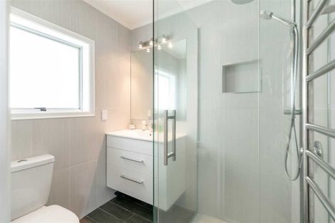 Photo of property in 16 Glen Lynne Avenue, Queenwood, Hamilton, 3210