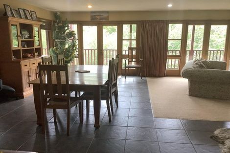 Photo of property in 38 Tizzards Road, Robinsons Bay, Akaroa, 7581