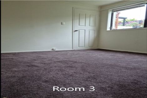 Photo of property in 2/36 Seaview Road, Castor Bay, Auckland, 0620