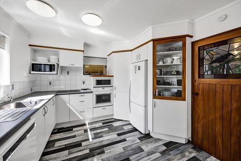 Photo of property in 13 Awai Road, Tarurutangi, New Plymouth, 4372