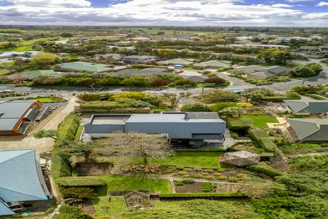 Photo of property in 18 Happy Home Road, Westmorland, Christchurch, 8025