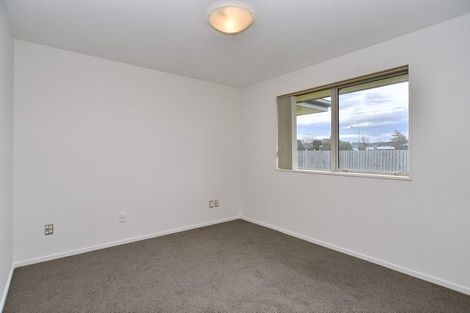 Photo of property in 18 Maple Place, Rangiora, 7400