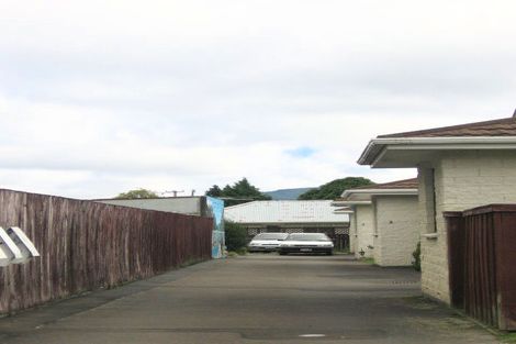 Photo of property in 2/3 Ebdentown Street, Ebdentown, Upper Hutt, 5018