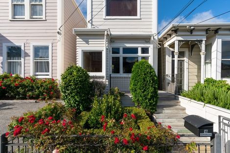 Photo of property in 16 Caroline Street, Mount Victoria, Wellington, 6011