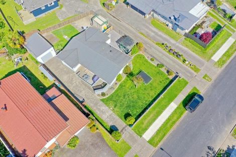 Photo of property in 15 Puriri Crescent, Edgecumbe, 3120