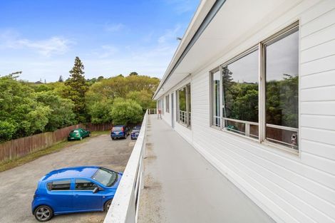 Photo of property in 4/12 Oxford Street, Tawa, Wellington, 5028