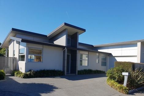 Photo of property in 5a Dovedale Avenue, Ilam, Christchurch, 8041