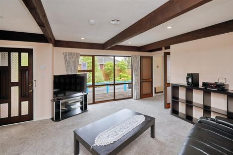 Photo of property in 17 Masham Road, Broomfield, Christchurch, 8042