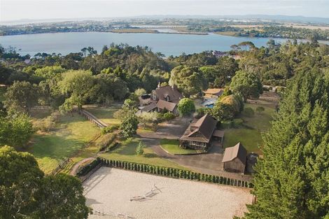 Photo of property in 44 Attwood Road, Paremoremo, Auckland, 0632