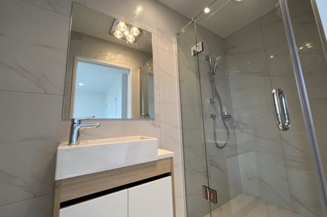 Photo of property in 4/31 Reid Road, New Lynn, Auckland, 0600