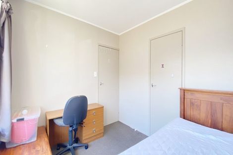 Photo of property in 2/4173a Great North Road, Glen Eden, Auckland, 0602