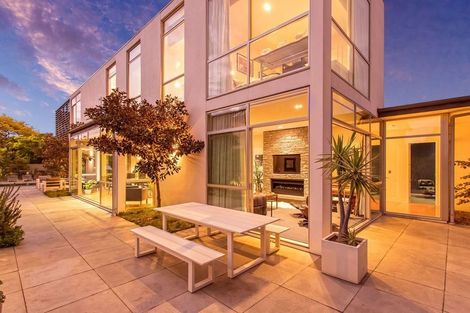 Photo of property in 8 Royds Street, Fendalton, Christchurch, 8014