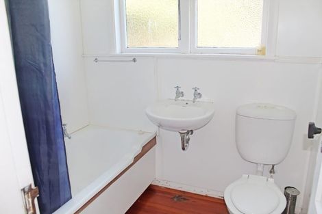 Photo of property in 30 Oxford Street, Hokowhitu, Palmerston North, 4410