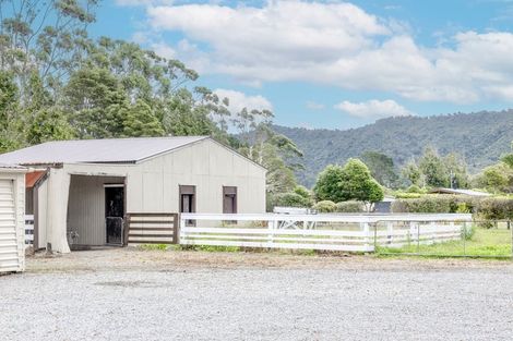 Photo of property in 158 Golf Links Road, Kaiata, Greymouth, 7805