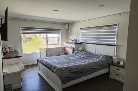 Photo of property in 62 Spence Road, Henderson, Auckland, 0612