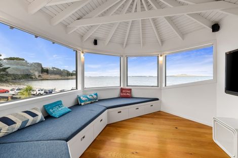 Photo of property in 1/26 Manly Esplanade, Browns Bay, Auckland, 0630