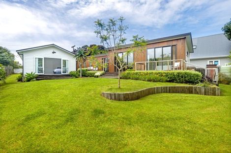 Photo of property in 14 Lysnar Street, Okitu, Gisborne, 4010