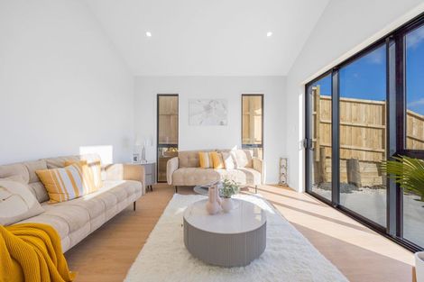 Photo of property in 30 Paihere Street, Huapai, Kumeu, 0810