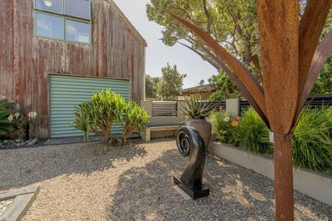 Photo of property in 24 Pye Place, Hot Water Beach, Whitianga, 3591