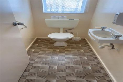 Photo of property in 2 Winslow Place, Levin, 5510