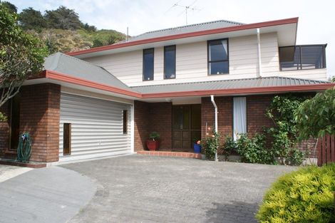 Photo of property in 20 Taupata Street, Redcliffs, Christchurch, 8081